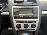 Škoda Octavia (2008) 2.0 TDI RS DSG ! CR ! - náhled 10