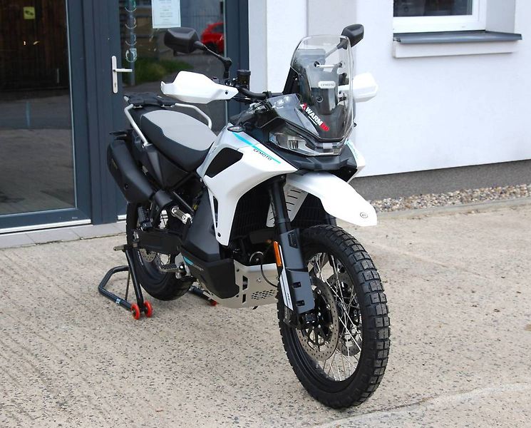 CFMOTO (2026) 1000MT-X Touring WHITE - fotka 9 z 25