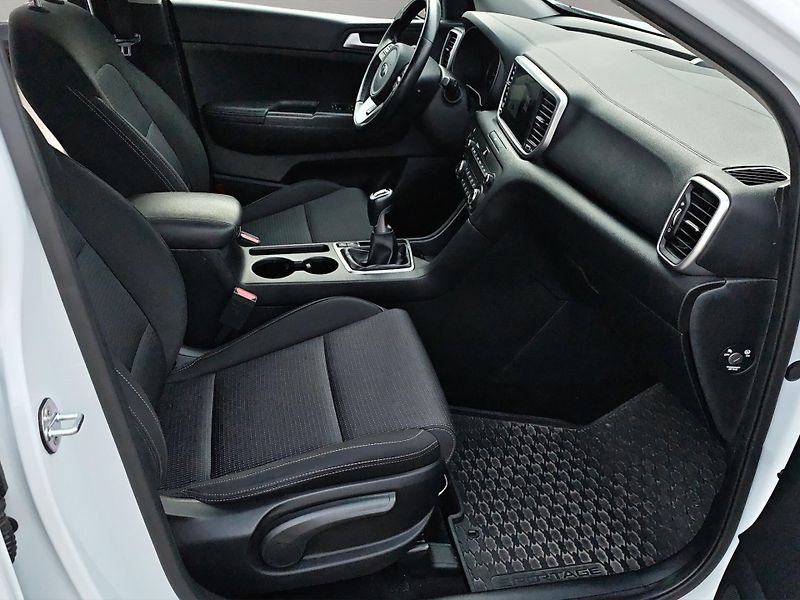 Kia Sportage (2018) ČR , kamera , 1.majitel - fotka 18 z 20