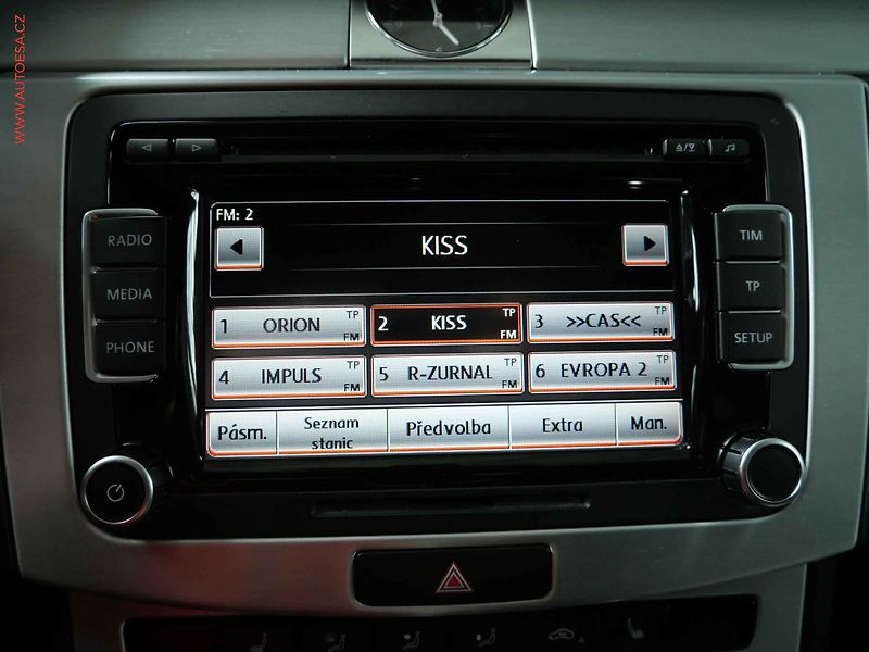 Volkswagen Passat (2013) 2.0 TDi 4x4, ČR, AT, xenon - fotka 18 z 21