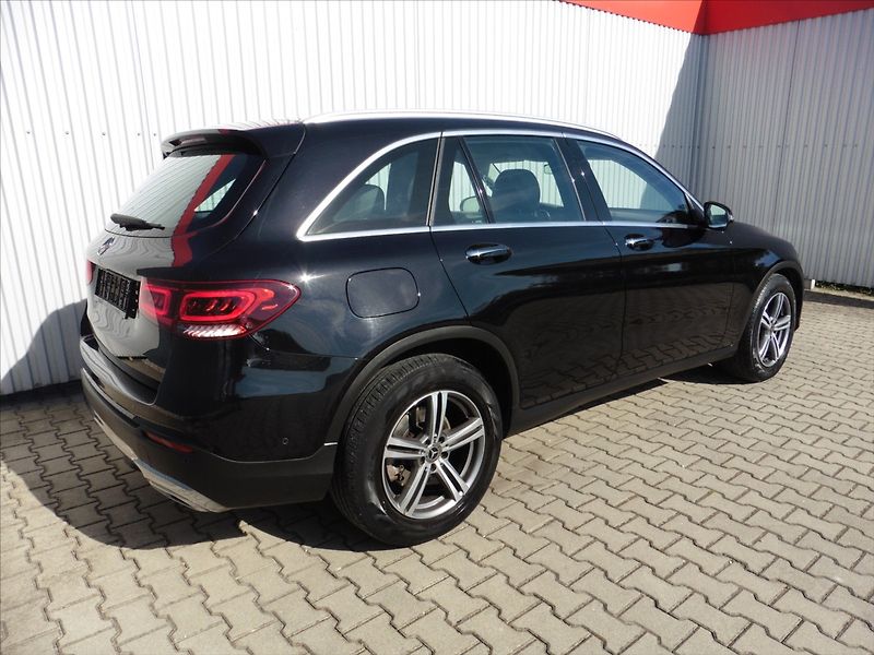Mercedes-Benz GLC 220d 4Matic - fotka 4 z 24