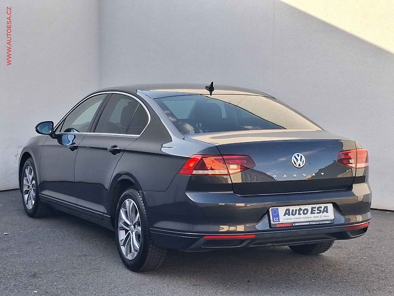 Volkswagen Passat (2020) 1.5TSI, ČR, Business, LED - fotka 6 z 19