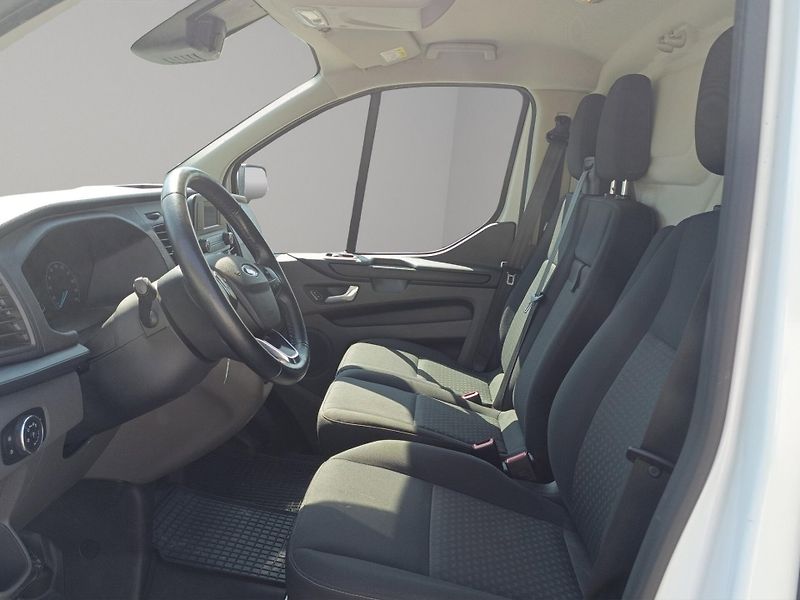 Ford Transit Custom (2023) Trend Van PHEV 1.0 Ecoboost 92 - fotka 9 z 16