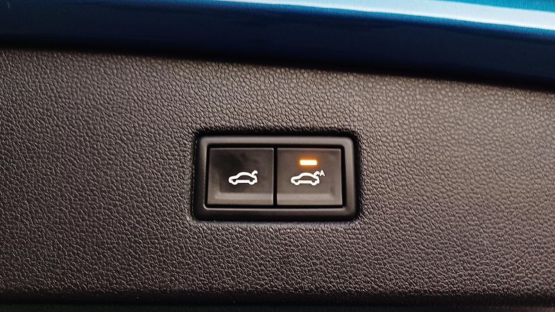 Volkswagen Tiguan TDI 110kW 4x4 HIGHLINE - fotka 17 z 50
