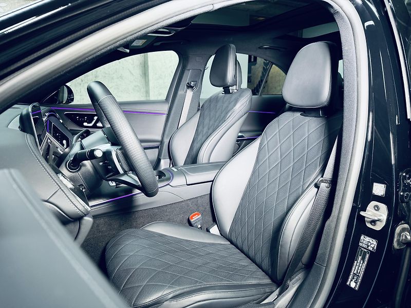 Mercedes-Benz Třídy E (2024) AMG*4M*AIR*ZÁR*NEZ.TOP*NAT.NAP - fotka 16 z 43