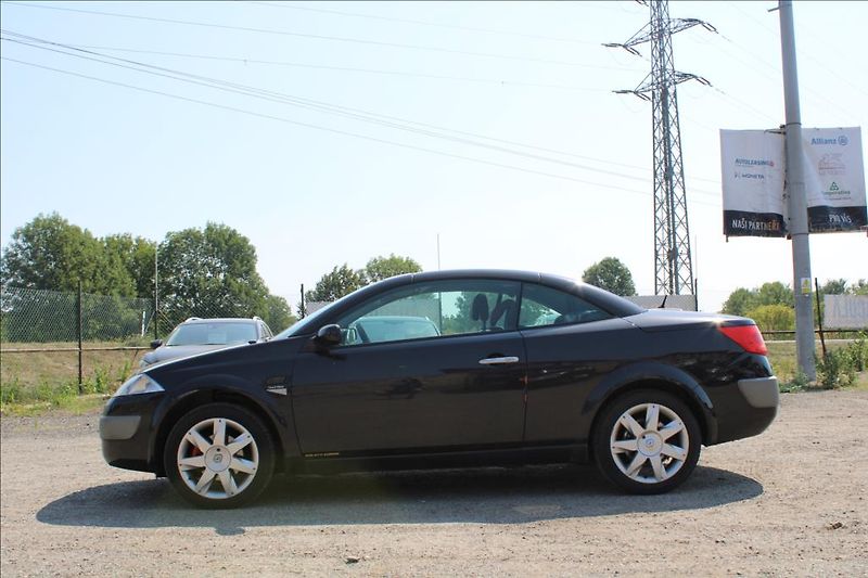 Renault Mégane 1,6 i  STK 4/2028 - fotka 8 z 33