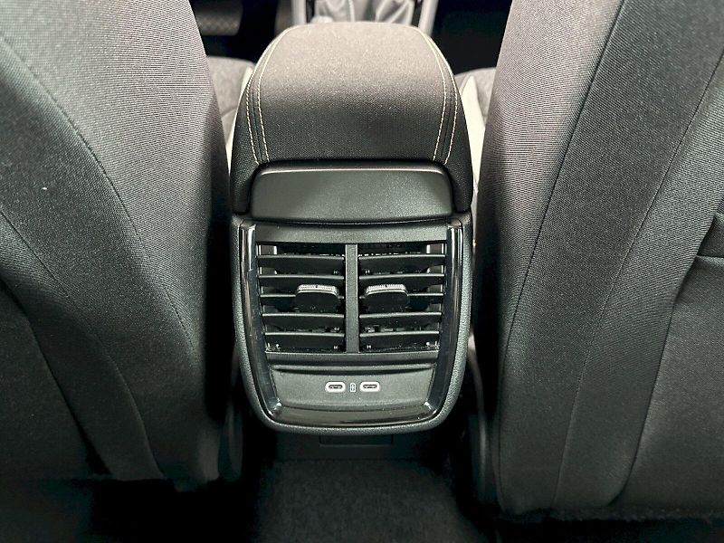 Škoda Scala (2025) DSG 1.0TSI 85kW Top Selection - fotka 26 z 29