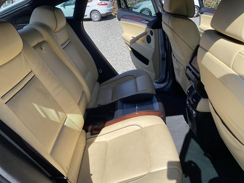 BMW X6 4.0D 4x4 310PS FULL CZ DPH 1A! - fotka 123 z 166