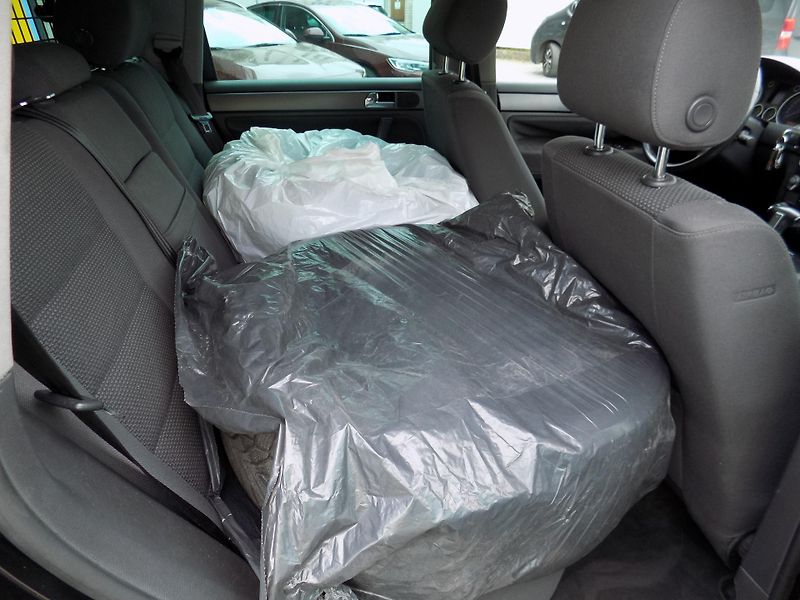 Volkswagen Touareg (2006) 2.5 TDI 1. majitel 165 000Km ! - fotka 11 z 13