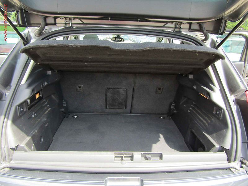 Peugeot 3008 (2012) 2.0HDI, ČR, AT, headUP, xenon - fotka 7 z 17