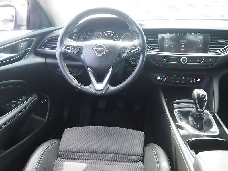 Opel Insignia (2018) Turbo D4x4, 125 kW - fotka 18 z 43