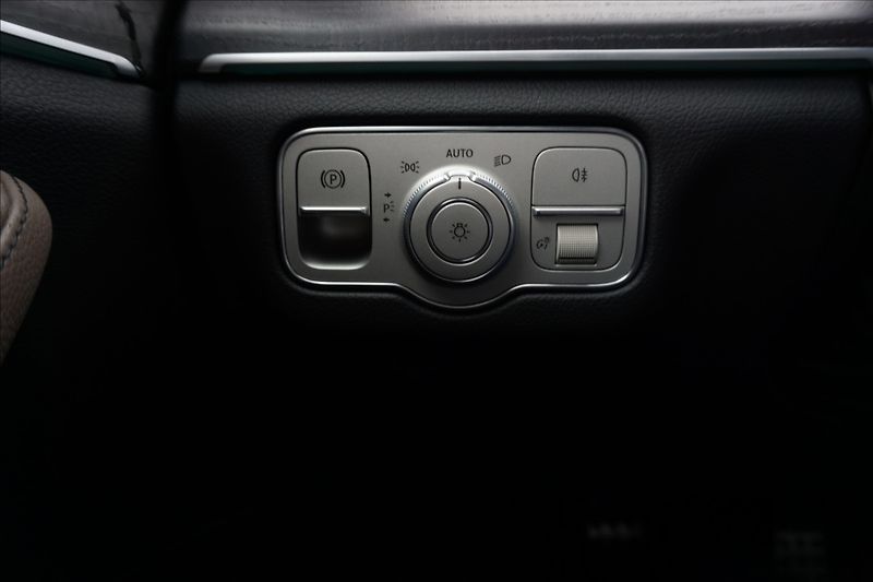 Mercedes-Benz GLS 2,9 350d 4M,AMG,CZ,1.majitel - fotka 26 z 32