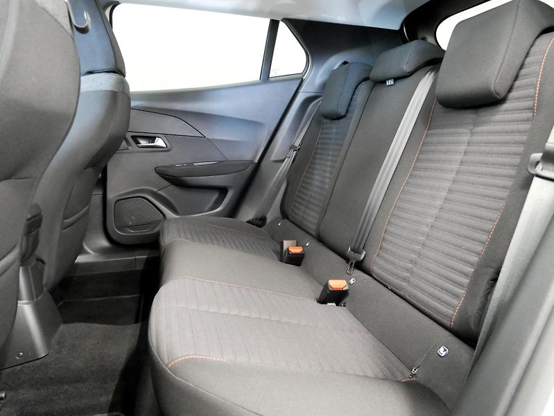 Peugeot 2008 - fotka 23 z 24