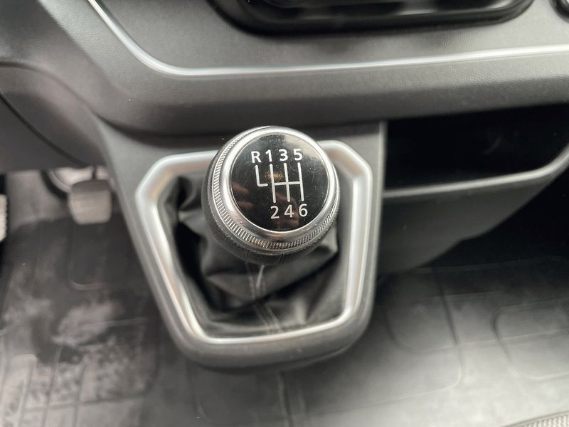 Renault Trafic (2021) 2.0 dCi,DPH,6 Míst - fotka 24 z 40