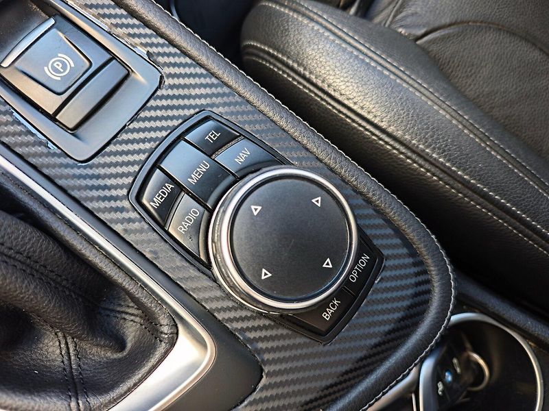 BMW Řada 2 (2016) 220D Grand Tourer M-paket - fotka 21 z 43