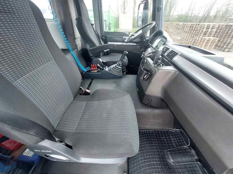 MAN TGS 26.440 BL 6x4 - fotka 46 z 76