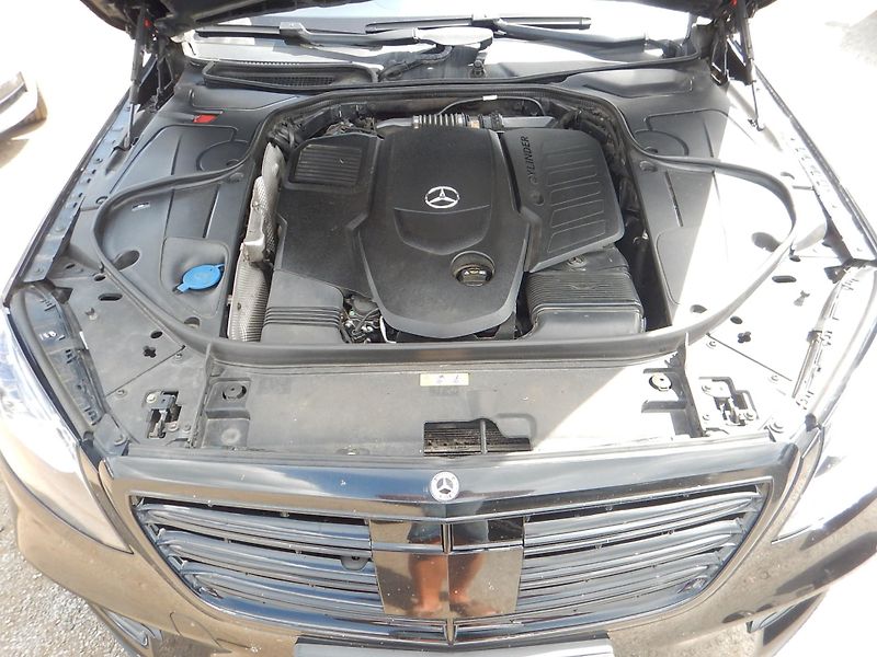 Mercedes-Benz Třídy S S 400 D 4MATIC - fotka 27 z 33