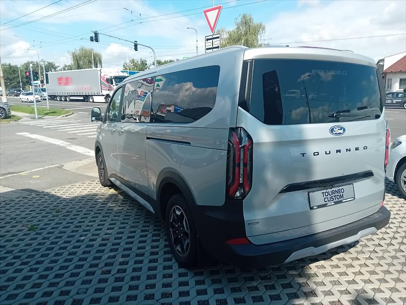 Ford Tourneo Custom (2026) 2,5 PHEV 171kW/232k  Active L2 - fotka 3 z 13