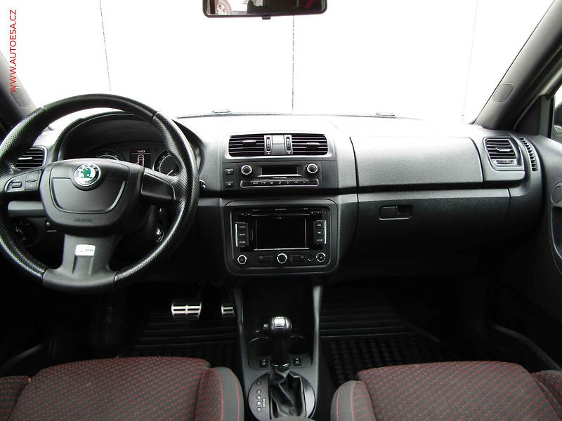 Škoda Fabia (2010) 1.4 TSi, ČR, RS, servis.kniha - fotka 8 z 19