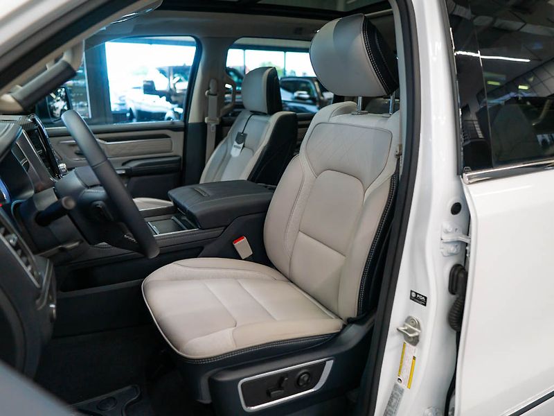 Dodge RAM (2024) 5.7 Limited Elite Edition LPG - fotka 17 z 48