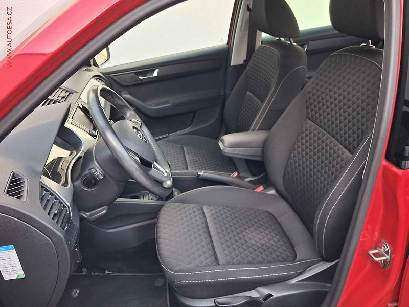 Škoda Fabia (2017) 1.0 TSi, Drive, navi, +kola - fotka 9 z 17