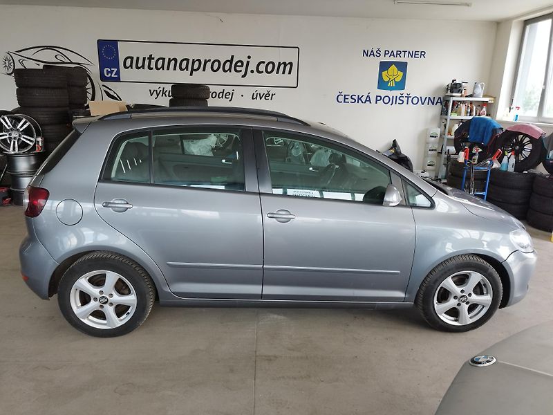 Volkswagen Golf Plus (2010) 1,6TDI,77KW,AUT.KLIMA,ALU KOLA - fotka 4 z 25