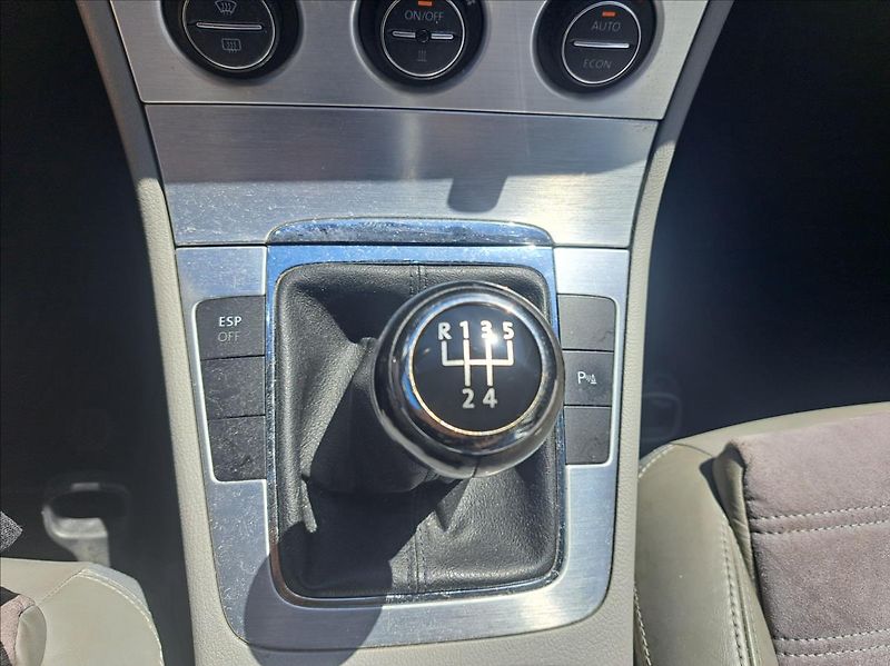 Volkswagen Passat 1,9 TDI - fotka 27 z 43