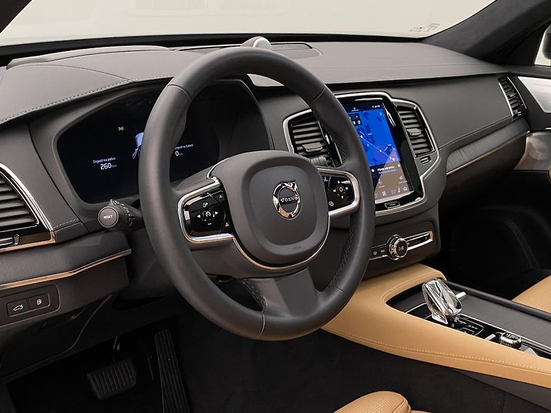 Volvo XC90 T8 AWD RECHARGE REZERVACE - fotka 19 z 74