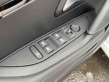 Peugeot 208 (2023) 1.2PT, GT line, LED, navi - náhled 13
