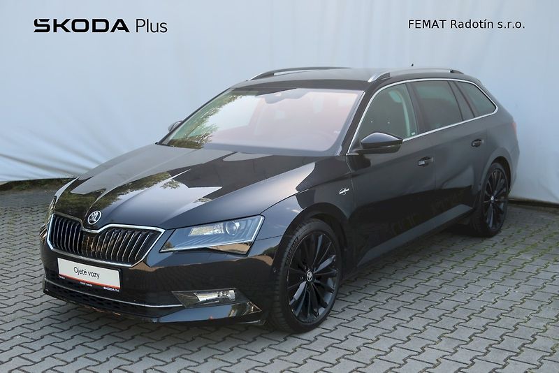 Škoda Superb (2018) Combi L&K  2,0 TDi/140 kW 4X4 - fotka 1 z 36