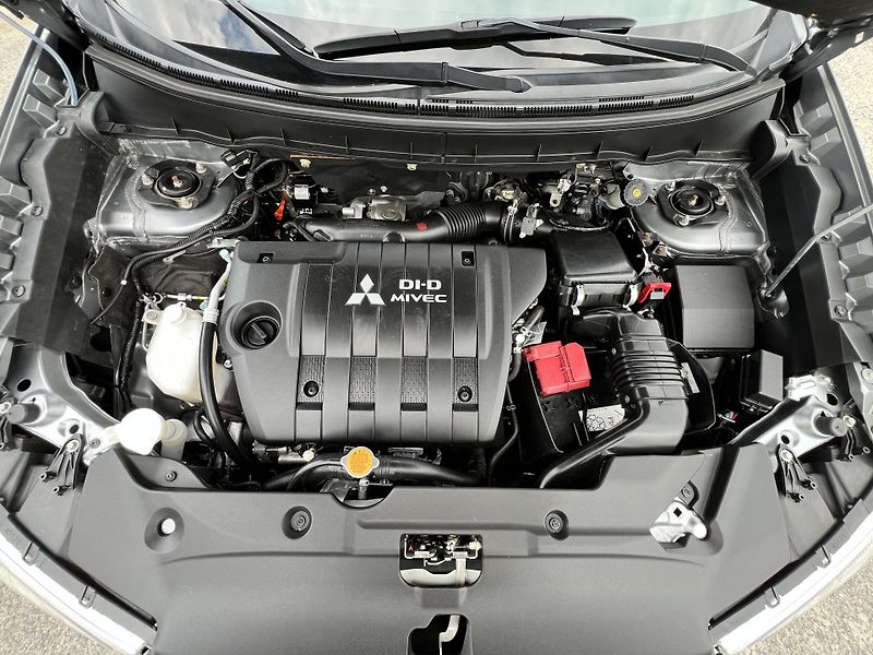 Mitsubishi ASX 1.8DI-D 4x4 KLIMA TEMPOMAT ALU - fotka 32 z 39