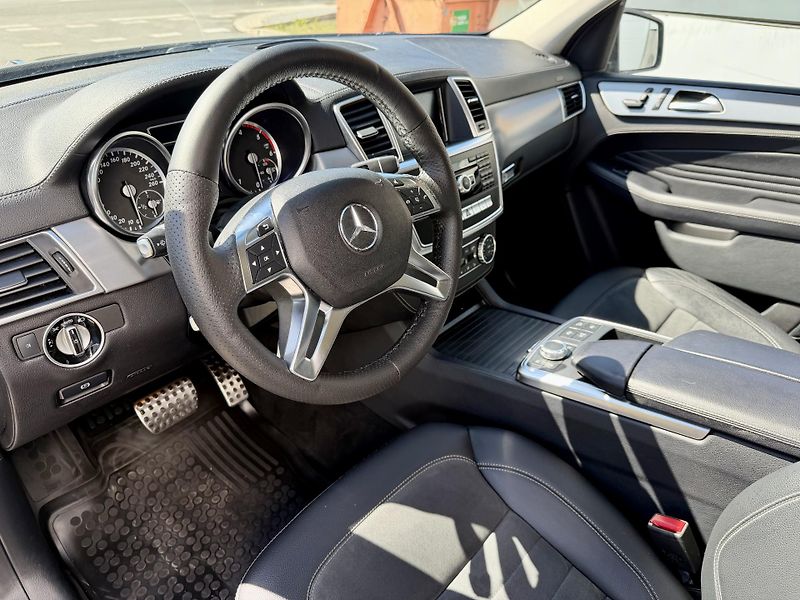 Mercedes-Benz Třídy M (2015) 350CDI 4M W166 AMG AIRMATIC ČR - fotka 12 z 27