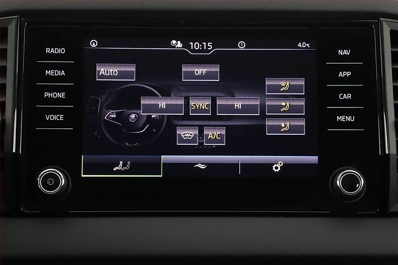 Škoda Karoq (2024) 2.0 TDI, Drive - fotka 15 z 20