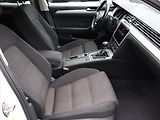 Volkswagen Passat (2018) Comfortline 2.0 TDI, Automat - náhled 7