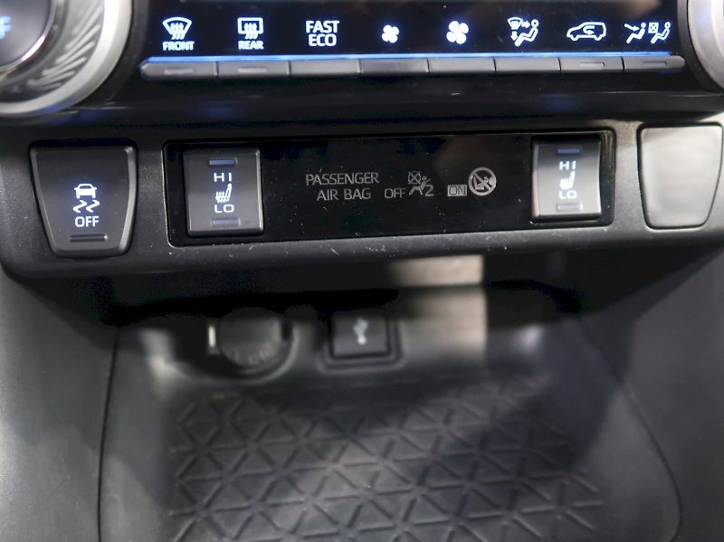 Toyota RAV4 (2021) ACTIVE 2.5 HYBRID 131KW - fotka 26 z 32