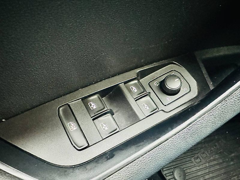 Škoda Karoq Style Plus 1.5TSI 110kW DSG7/1 - fotka 18 z 30