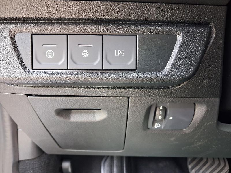 Dacia Jogger (2026) Extreme Eco-G 120 auto 5 míst - fotka 22 z 37