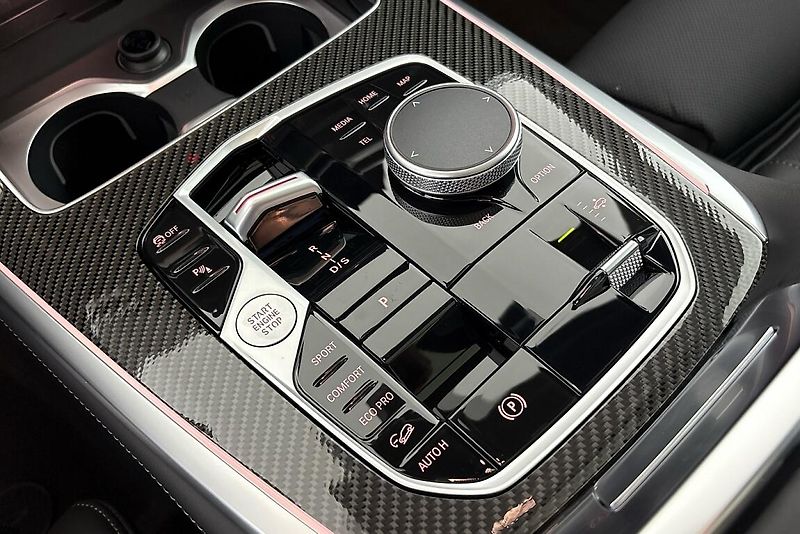 BMW X7 xDrive40d - fotka 26 z 29