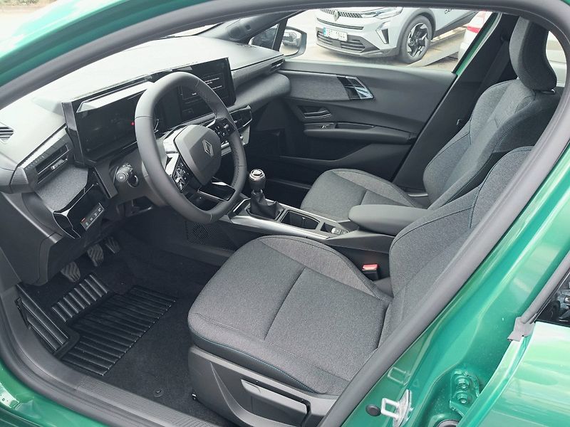 Renault Clio (2026) evolution TCe 115 - fotka 10 z 17