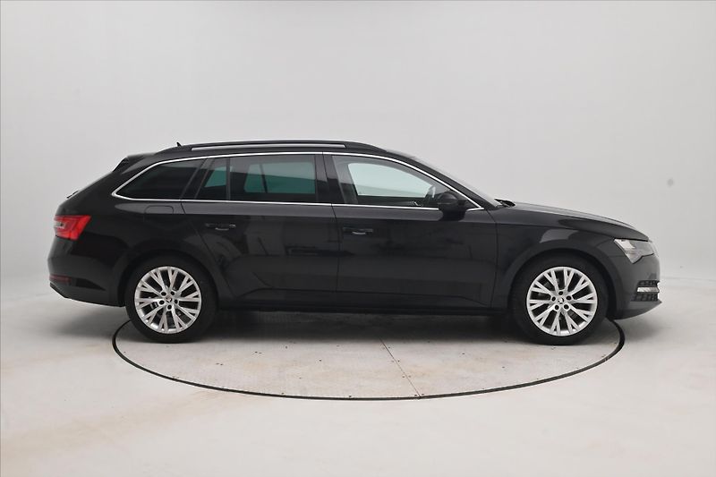 Škoda Superb 2,0 TDI 147 kW DSG 4x4 Ambitio - fotka 4 z 30