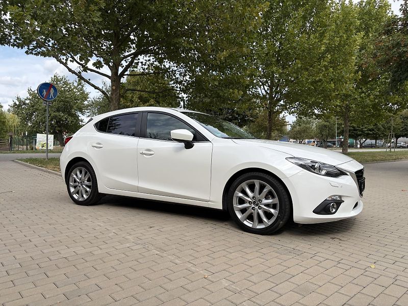 Mazda 3 2.0 Sports-Line - fotka 15 z 31