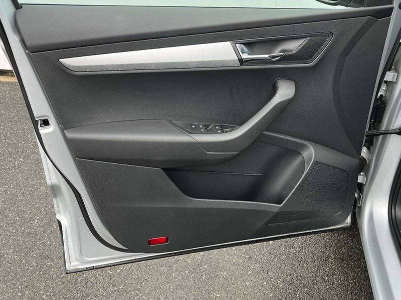 Škoda Karoq (2023) Ambition 2.0 TDI - fotka 14 z 20