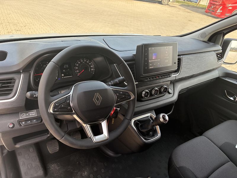 Renault Trafic (2025) do 2,5t - NEPOTŘEBUJE TACHO! - fotka 19 z 31