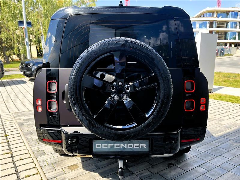 Land Rover Defender (2026) 130 D350 X AWD / 7 MÍST* - fotka 5 z 59