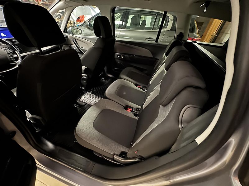Citroën Grand C4 SpaceTourer (2019) Business Aut 1.MAJITEL - fotka 23 z 40
