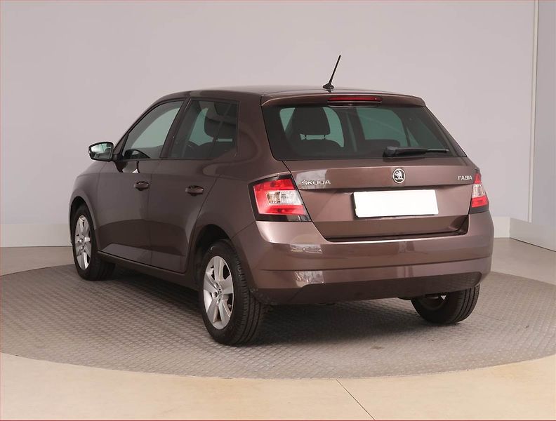 Škoda Fabia (2015) Style 1.2 TSI, Tempomat - fotka 4 z 13