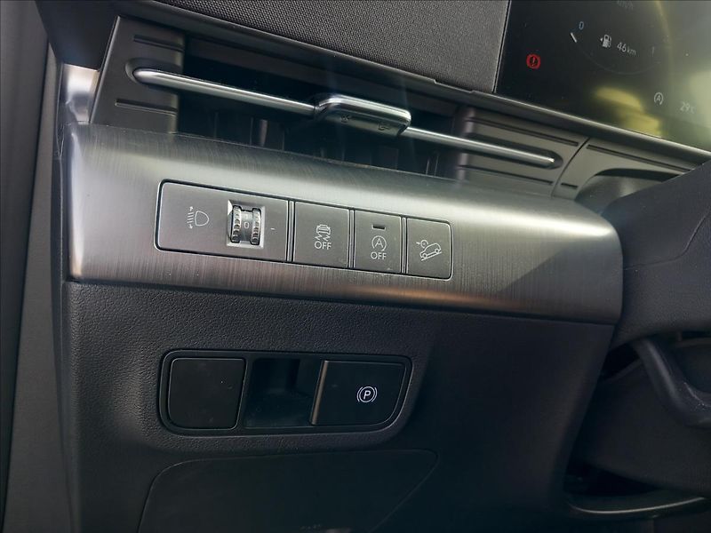 Hyundai Kona 1,6 T-GDI SMART DCT 4x4 TECHN. - fotka 14 z 23