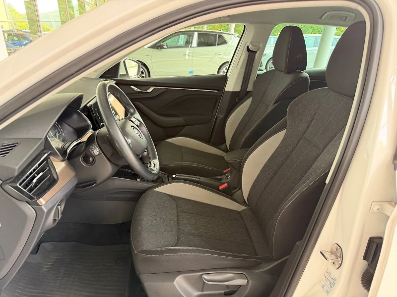 Škoda Scala (2020) Style 1.0 TSI / 85 kW M6 - fotka 6 z 25