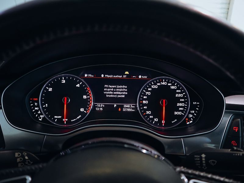 Audi A7 3.0TDI 200kW S-line ACC Vzduch - fotka 11 z 29