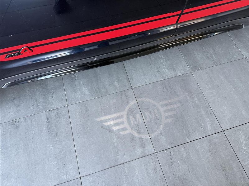 Mini Countryman 2,0   JCW,ALL4,225KW,ČR,F60 - fotka 20 z 34